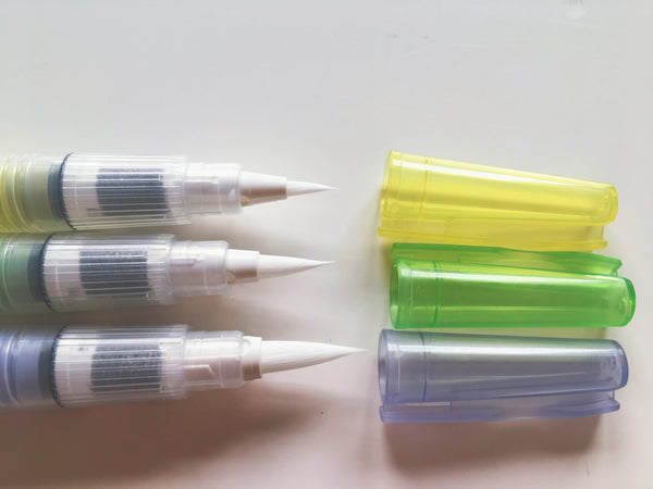Kuretake Zig BrusH2O Water Brush - 3 different sizes